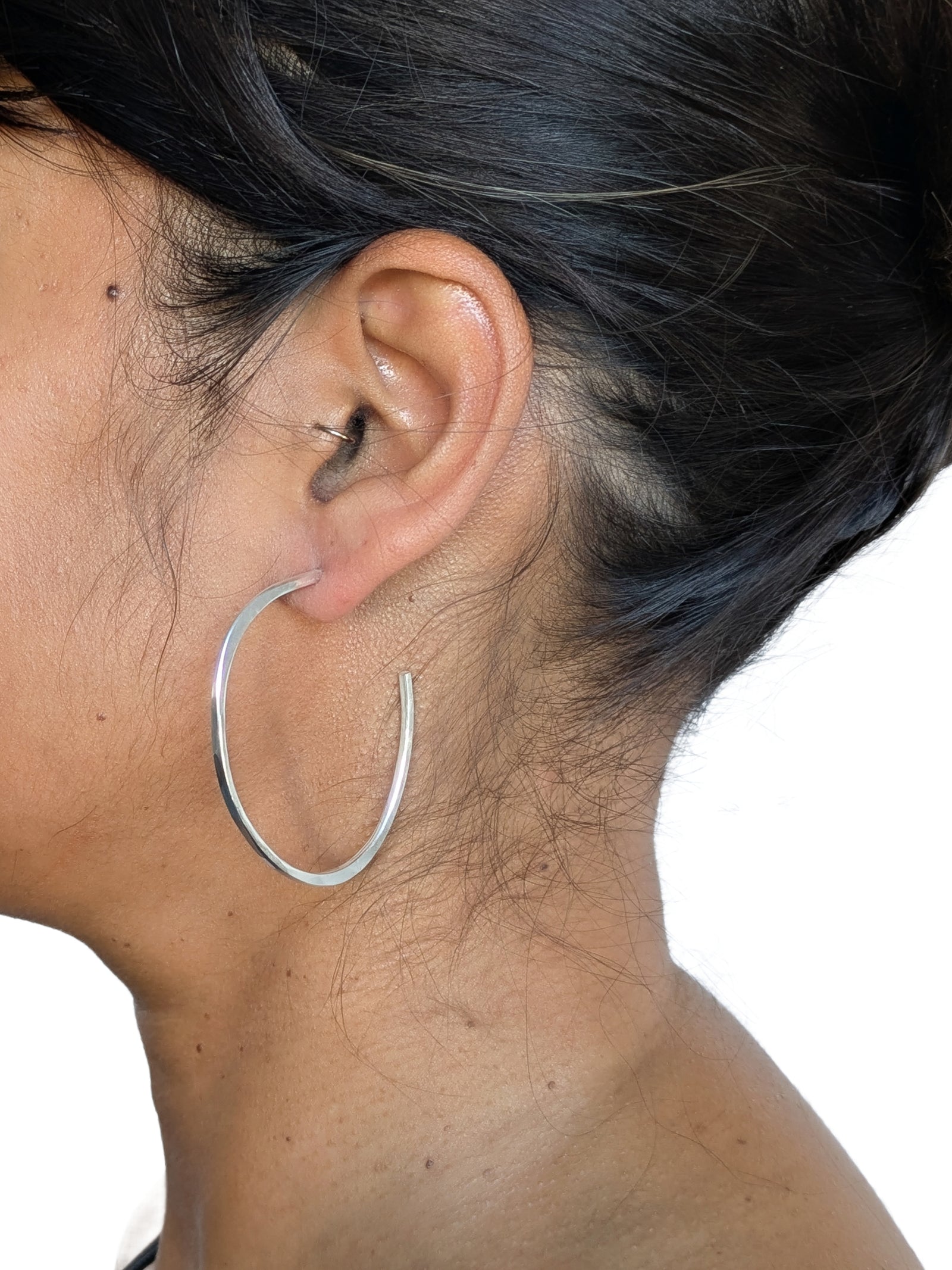 Slender Oval Hoops